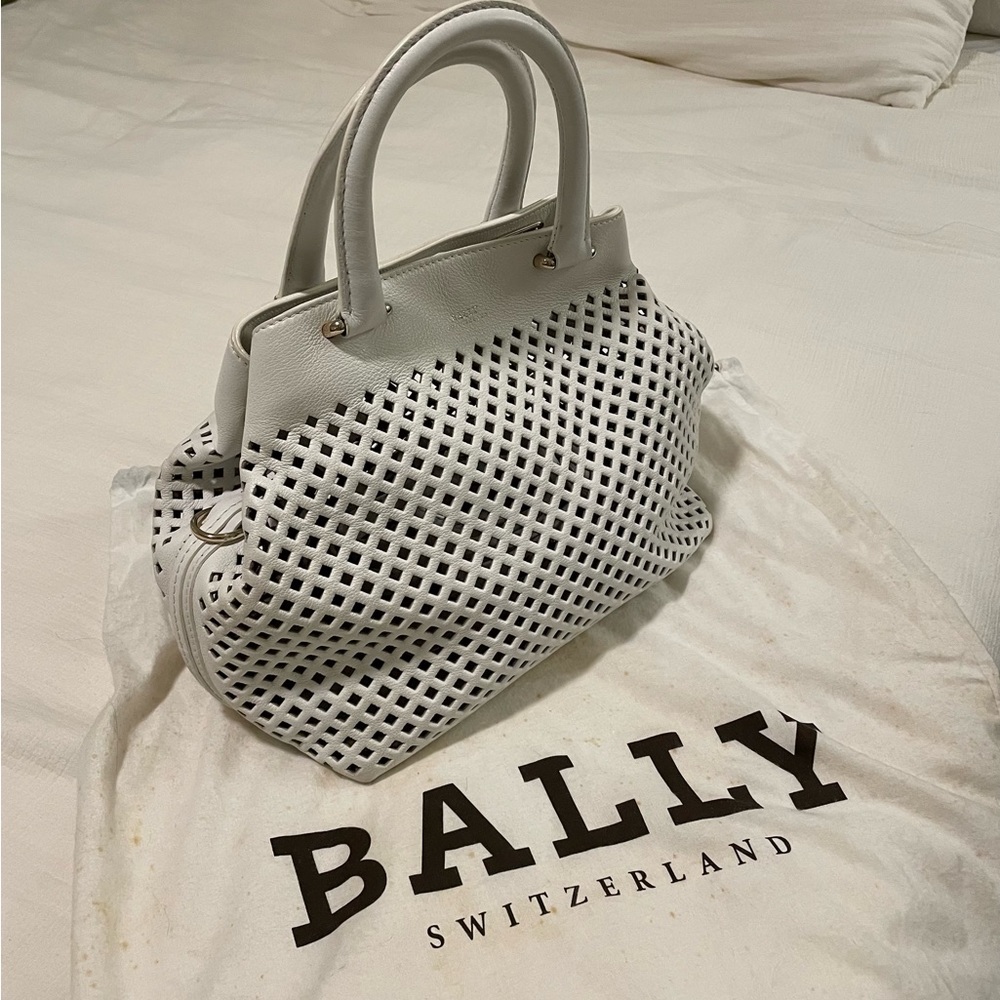 Bally White Perforated Leather Hand Shoulder Bag